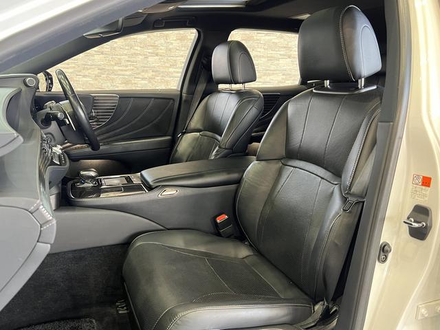 ＬＳ ＬＳ５００　Ｉパッケージ　サンルーフ／黒本革電動メモリーシート／シートベンチレーション／３眼ＬＥＤ／ＨＵＤ／レクサスセーフティシステム＋Ａ／レーダークルコン／アダプティブハイビーム／パノラミックビューモニター／純正ナビ（41枚目）