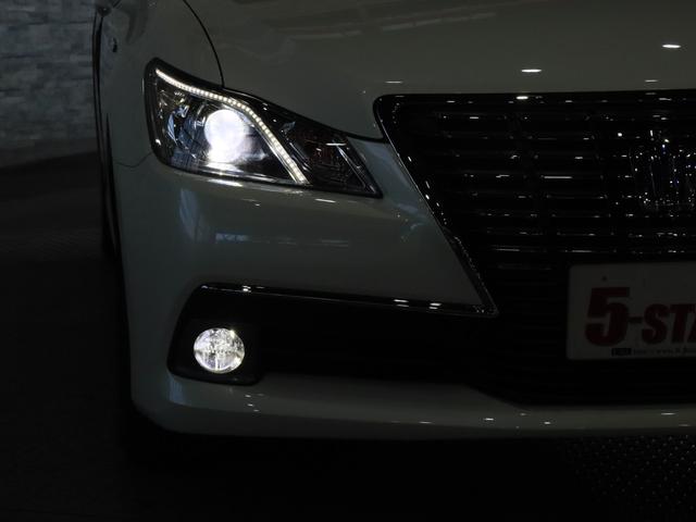 クラウンハイブリッド ロイヤルサルーン　電動シート／シートヒーター／レーダークルコン／クリアランスソナー／ＥＴＣ／ステアリングヒーター／純正ナビ／Ｂｌｕｅｔｏｏｔｈ／バックカメラ／地デジ／ＨＩＤオートライト／純正ＡＷ（15枚目）