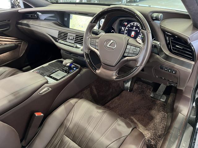 ＬＳ ＬＳ５００　バージョンＬ　１オーナー／サンルーフ／マークレビンソンサウンド／純正ＯＰスパッタリングＡＷ／セミアニリン本革シート／前後席シートベンチレーション／３眼ＬＥＤ／ＬＳＳ＋Ａ／デジタルインナーミラー／パノラミックビュー（34枚目）