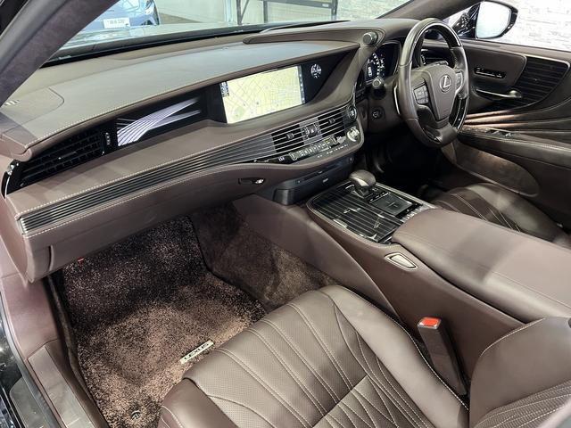 ＬＳ ＬＳ５００　バージョンＬ　１オーナー／サンルーフ／マークレビンソンサウンド／純正ＯＰスパッタリングＡＷ／セミアニリン本革シート／前後席シートベンチレーション／３眼ＬＥＤ／ＬＳＳ＋Ａ／デジタルインナーミラー／パノラミックビュー（41枚目）