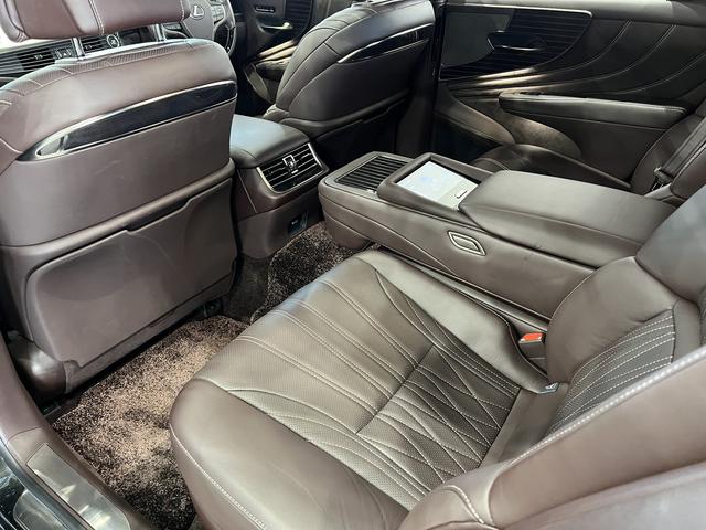 ＬＳ ＬＳ５００　バージョンＬ　１オーナー／サンルーフ／マークレビンソンサウンド／純正ＯＰスパッタリングＡＷ／セミアニリン本革シート／前後席シートベンチレーション／３眼ＬＥＤ／ＬＳＳ＋Ａ／デジタルインナーミラー／パノラミックビュー（45枚目）