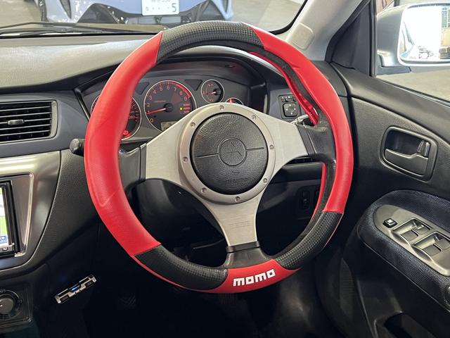 ランサー ＧＳＲエボリューションＶＩＩＩ　４ＷＤ／６速ＭＴ／ラリーアートマフラー／前後ブレンボキャリパー／純正レカロシート／Ｒスポイラー／社外ナビ／キーレス／ＥＴＣ／ＨＩＤヘッドライト／純正１７インチＡＷ（25枚目）