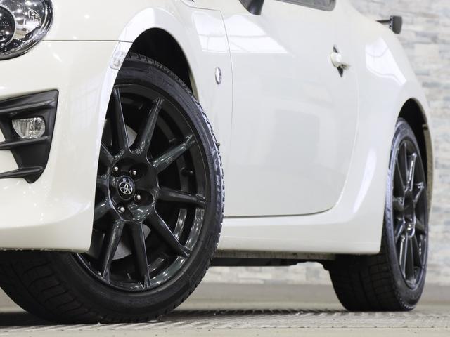 ８６ ＧＴリミテッド　ブラックパッケージ　後期／６速ＭＴ／前後ブレンボキャリパー／タン×黒ハーフ革／シートヒーター／純正ナビ／Ｂｌｕｅｔｏｏｔｈ／バックカメラ／ＴＲＡＣＫスイッチ／クルーズコントロール／スマートキー／ＥＴＣ／ＬＥＤオートライト（17枚目）