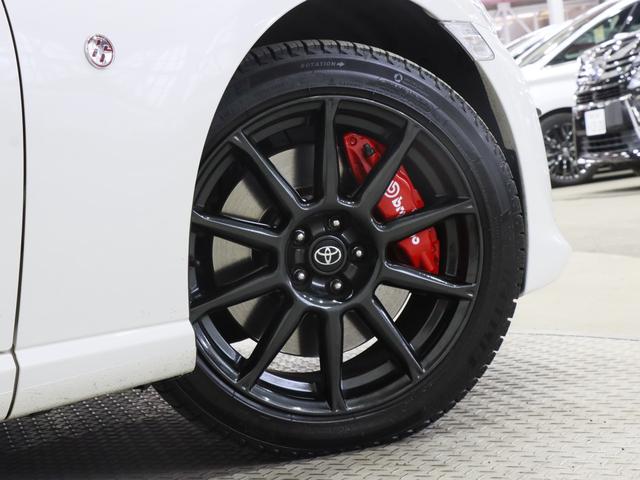 ８６ ＧＴリミテッド　ブラックパッケージ　後期／６速ＭＴ／前後ブレンボキャリパー／タン×黒ハーフ革／シートヒーター／純正ナビ／Ｂｌｕｅｔｏｏｔｈ／バックカメラ／ＴＲＡＣＫスイッチ／クルーズコントロール／スマートキー／ＥＴＣ／ＬＥＤオートライト（18枚目）