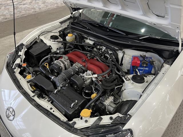 ８６ ＧＴリミテッド　ブラックパッケージ　後期／６速ＭＴ／前後ブレンボキャリパー／タン×黒ハーフ革／シートヒーター／純正ナビ／Ｂｌｕｅｔｏｏｔｈ／バックカメラ／ＴＲＡＣＫスイッチ／クルーズコントロール／スマートキー／ＥＴＣ／ＬＥＤオートライト（25枚目）