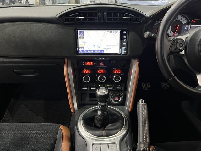 ８６ ＧＴリミテッド　ブラックパッケージ　後期／６速ＭＴ／前後ブレンボキャリパー／タン×黒ハーフ革／シートヒーター／純正ナビ／Ｂｌｕｅｔｏｏｔｈ／バックカメラ／ＴＲＡＣＫスイッチ／クルーズコントロール／スマートキー／ＥＴＣ／ＬＥＤオートライト（32枚目）