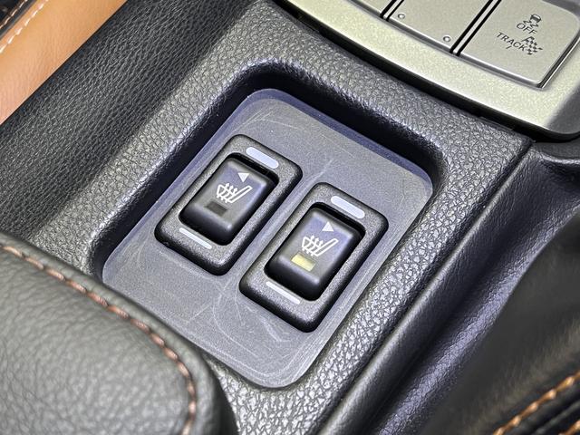 ８６ ＧＴリミテッド　ブラックパッケージ　後期／６速ＭＴ／前後ブレンボキャリパー／タン×黒ハーフ革／シートヒーター／純正ナビ／Ｂｌｕｅｔｏｏｔｈ／バックカメラ／ＴＲＡＣＫスイッチ／クルーズコントロール／スマートキー／ＥＴＣ／ＬＥＤオートライト（38枚目）