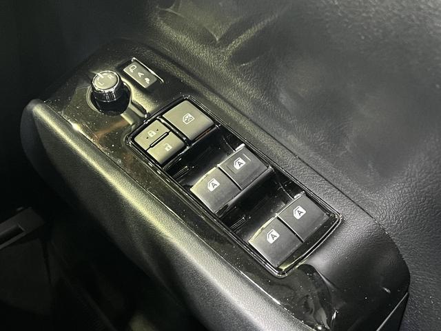 ヴェルファイアハイブリッド Ｚ　後期／４ＷＤ／１オーナー／モデリスタエアロ／トヨタセーフティセンス／デジタルインナーミラー／レーダークルコン／クリアランスソナー／レーンアシスト／オートマチックハイビーム／純正ナビ／バックカメラ（24枚目）