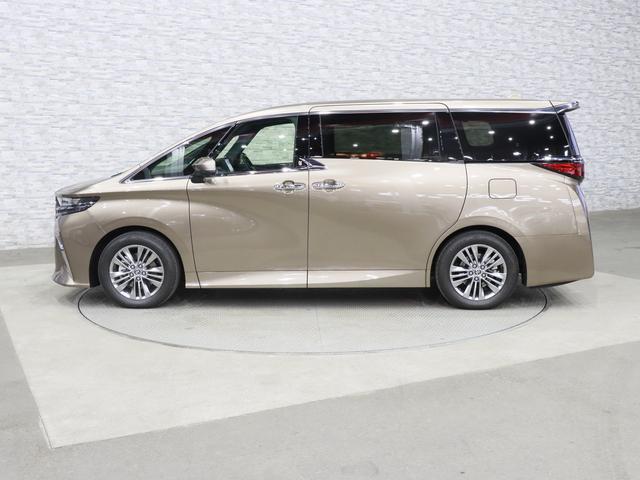 アルファードハイブリッド Ｚ　４ＷＤ／合皮電動メモリーシート／シートベンチレーション／３眼ＬＥＤ／トヨタセーフティセンス／デジタルインナーミラー／レーダークルコン／ワイヤレス充電／パノラミックビューモニター／純正ＡＷ（12枚目）