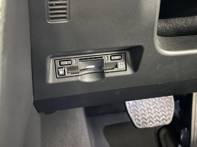 アルファードハイブリッド Ｚ　４ＷＤ／合皮電動メモリーシート／シートベンチレーション／３眼ＬＥＤ／トヨタセーフティセンス／デジタルインナーミラー／レーダークルコン／ワイヤレス充電／パノラミックビューモニター／純正ＡＷ（25枚目）