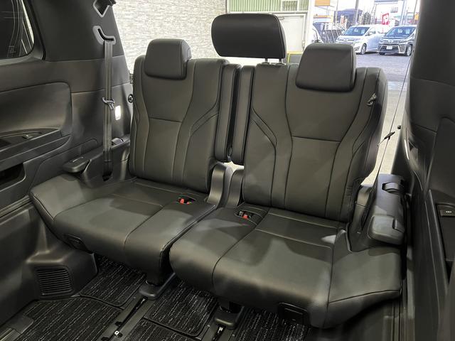 アルファードハイブリッド Ｚ　４ＷＤ／合皮電動メモリーシート／シートベンチレーション／３眼ＬＥＤ／トヨタセーフティセンス／デジタルインナーミラー／レーダークルコン／ワイヤレス充電／パノラミックビューモニター／純正ＡＷ（40枚目）