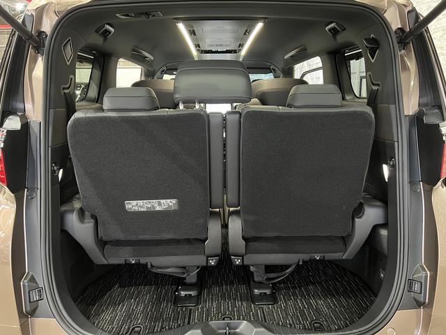 アルファードハイブリッド Ｚ　４ＷＤ／合皮電動メモリーシート／シートベンチレーション／３眼ＬＥＤ／トヨタセーフティセンス／デジタルインナーミラー／レーダークルコン／ワイヤレス充電／パノラミックビューモニター／純正ＡＷ（41枚目）