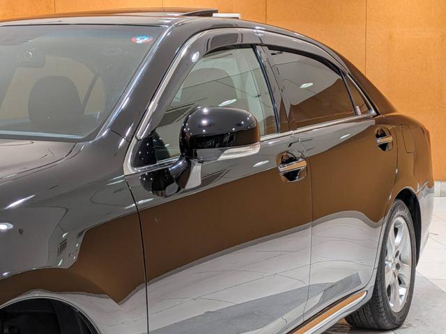 クラウンマジェスタ Ａタイプ　Ｌパッケージ　サンルーフ／黒本革シート／クルーズコントロール／スマートキー／ＥＴＣ／横滑り防止装置／電動チルト＆テレスコピック／純正ナビ／バックカメラ／ＨＩＤオートライト／純正ＡＷ（17枚目）