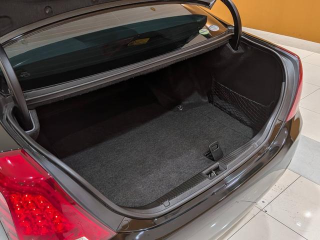 クラウンマジェスタ Ａタイプ　Ｌパッケージ　サンルーフ／黒本革シート／クルーズコントロール／スマートキー／ＥＴＣ／横滑り防止装置／電動チルト＆テレスコピック／純正ナビ／バックカメラ／ＨＩＤオートライト／純正ＡＷ（29枚目）