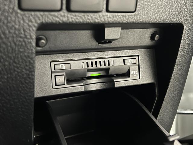 ヴェルファイア 2.5Z Gエディション 後期/4WD/アドミレイションエアロ/革電動メモリーシート/エアシート/トヨタセーフティセンス/レーダークルコン/クリアランスソナー/レーンアシスト/ステアリングヒーター/ナビ/バックカメラ/純正AW(27枚目)