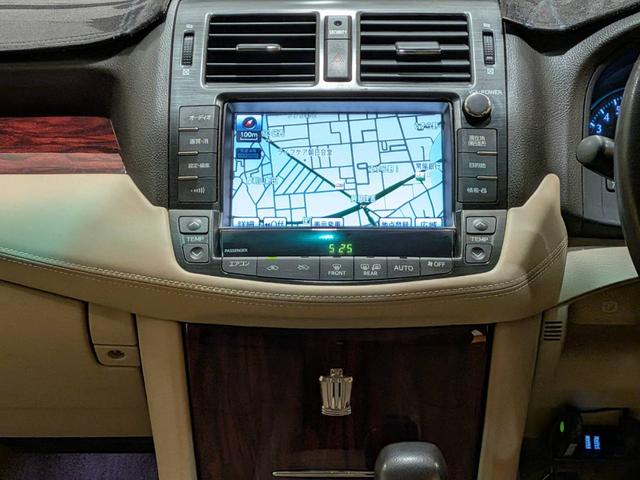 クラウン ロイヤルサルーン　モデリスタエアロ／ＴＥＩＮ車高調／電動シート／クルーズコントロール／ＥＴＣ／純正ナビ／地デジ／バックカメラ／ＨＩＤオートライト（40枚目）