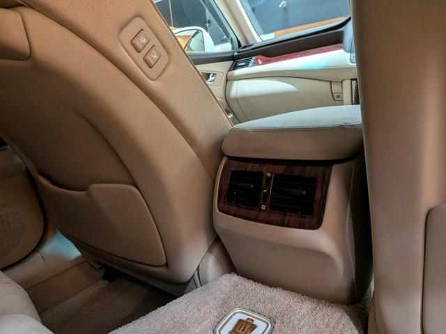 クラウン ロイヤルサルーン　モデリスタエアロ／ＴＥＩＮ車高調／電動シート／クルーズコントロール／ＥＴＣ／純正ナビ／地デジ／バックカメラ／ＨＩＤオートライト（50枚目）