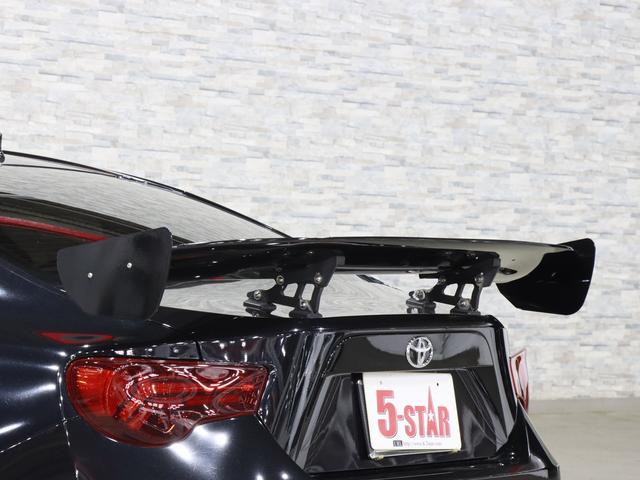 86 GT 6速MT/TOM’sエアロ&マフラー/TEIN車高調/RAYS18AW(57CR)/momoステアリング/スマートキー/ETC/横滑り防止装置/純正ナビ/Bluetooth/地デジ/LEDオートライト(9枚目)
