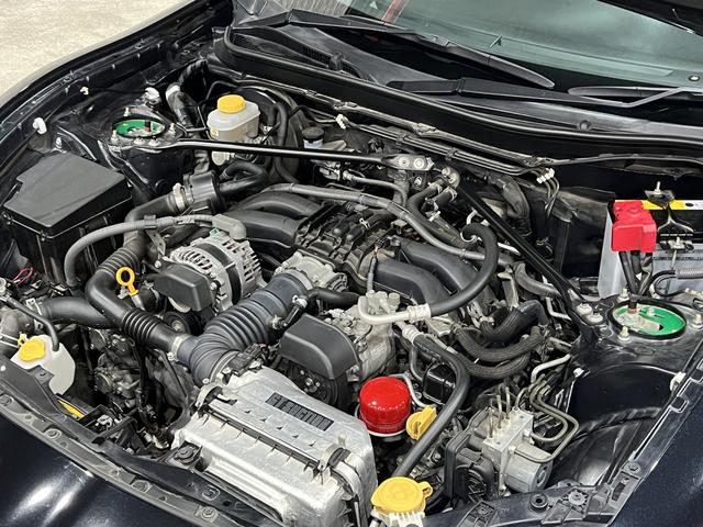 86 GT 6速MT/TOM’sエアロ&マフラー/TEIN車高調/RAYS18AW(57CR)/momoステアリング/スマートキー/ETC/横滑り防止装置/純正ナビ/Bluetooth/地デジ/LEDオートライト(24枚目)