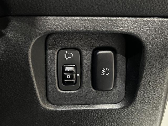 ランサー ＧＳＲエボリューションＩＸ　４ＷＤ／６速ＭＴ／クスコ車高調／前後ブレンボキャリパー／Ｗｅｄｓ　Ｓｐｏｒｔ１７ＡＷ／半革レカロシート／デジタルインナーミラー／キーレス／ＥＴＣ／カロッツェリアナビ／Ｂｌｕｅｔｏｏｔｈ／Ｄ記録簿（29枚目）