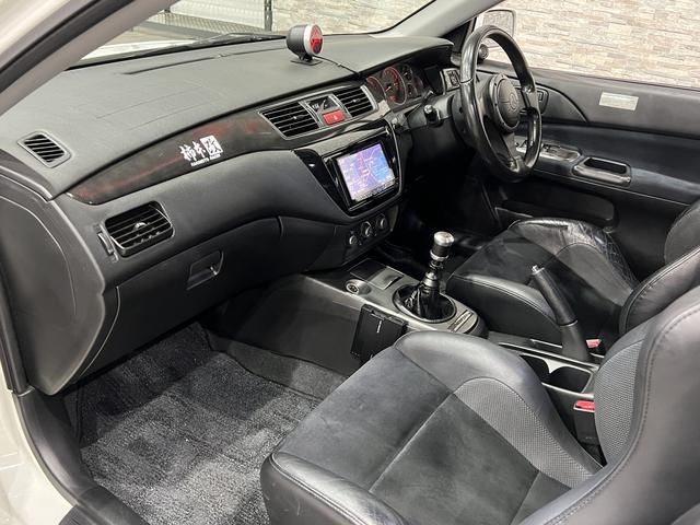 ランサー ＧＳＲエボリューションＩＸ　４ＷＤ／６速ＭＴ／クスコ車高調／前後ブレンボキャリパー／Ｗｅｄｓ　Ｓｐｏｒｔ１７ＡＷ／半革レカロシート／デジタルインナーミラー／キーレス／ＥＴＣ／カロッツェリアナビ／Ｂｌｕｅｔｏｏｔｈ／Ｄ記録簿（35枚目）