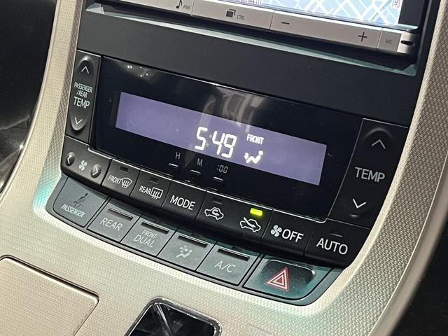 アルファード ２４０Ｓ　タイプゴールド　後期／フリップダウンモニター／半革シート／両側電動スライドドア／クルーズコントロール／クリアランスソナー／ＥＴＣ／横滑り防止装置／パワーバックドア／純正ナビ／バックカメラ／地デジ／純正ＡＷ（29枚目）