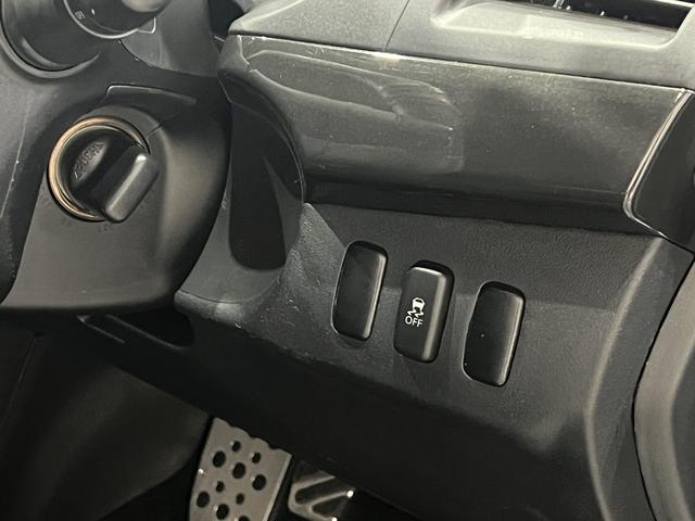 ランサー ＧＳＲエボリューションＸ　４ＷＤ／５速ＭＴ／ハイパフォーマンスＰＧ／エアロ／ロックフォードサウンド／コルトスピードサス／ブレンボキャリパー／ＨＫＳ　ＥＶＣ／レカロシート／ＥＴＣ／純正ナビ／地デジ／Ｂカメラ／Ｂｌｕｅｔｏｏｔｈ（31枚目）