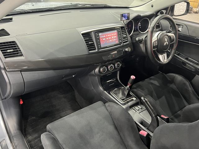 ランサー ＧＳＲエボリューションＸ　４ＷＤ／５速ＭＴ／ハイパフォーマンスＰＧ／エアロ／ロックフォードサウンド／コルトスピードサス／ブレンボキャリパー／ＨＫＳ　ＥＶＣ／レカロシート／ＥＴＣ／純正ナビ／地デジ／Ｂカメラ／Ｂｌｕｅｔｏｏｔｈ（38枚目）