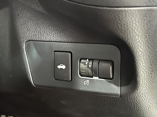 BRZ S 6速MT/GLANZENリアバンパー/Rスポイラー/スマートキー/ETC/横滑り防止装置/ケンウッドオーディオ/HIDオートライト/純正AW(26枚目)