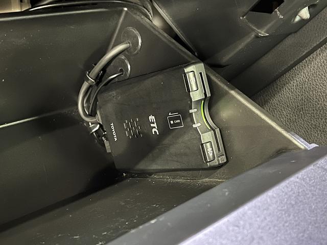 86 GT モデリスタエアロ&TRDエアロ/TRDマフラー/スマートキー/パドルシフト/ETC/VSCスポーツモード/純正ナビ/Bluetooth/バックカメラ/HIDオートライト/純正AW(35枚目)