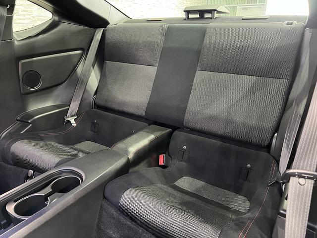 86 GT モデリスタエアロ&TRDエアロ/TRDマフラー/スマートキー/パドルシフト/ETC/VSCスポーツモード/純正ナビ/Bluetooth/バックカメラ/HIDオートライト/純正AW(36枚目)