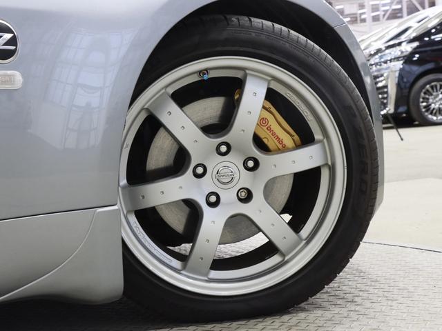 フェアレディZ バージョンST 6速MT/前後ブレンボキャリパー/BLISTEINショック/黒革電動シート/シートヒーター/momoステアリング/3連サブメーター/キーレス/ETC/ストラーダナビ/バックカメラ/地デジ/鍛造AW(19枚目)