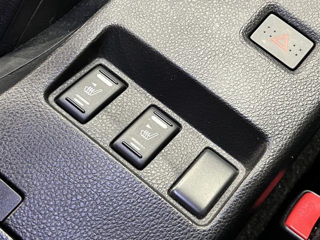 フェアレディZ バージョンST 6速MT/前後ブレンボキャリパー/BLISTEINショック/黒革電動シート/シートヒーター/momoステアリング/3連サブメーター/キーレス/ETC/ストラーダナビ/バックカメラ/地デジ/鍛造AW(27枚目)