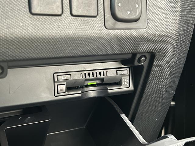 エスティマ アエラス プレミアム-G 最終型/半革電動シート/シートヒーター/両側電動スライドドア/トヨタセーフティセンス/クルーズコントロール/レーンアシスト/オートマチックハイビーム/パワーバックドア/純正ナビ/バックカメラ/純正AW(25枚目)