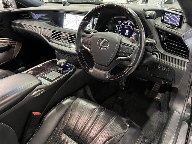 LS LS500h バージョンL マークレビンソンサウンド/セミアニリン本革電動シート/前後席シートベンチレーション/3眼LED/HUD/レクサスセーフティシステム+A/デジタルインナーミラー/パノラミックビューモニター/純正ナビ(32枚目)