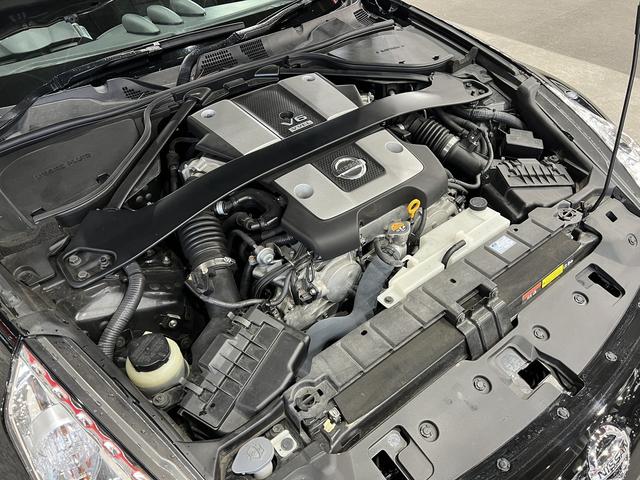 フェアレディZ ベースグレード 社外エアロ&ダウンサス/フジツボマフラー/スマートキー/ETC/パドルシフト/横滑り防止装置/純正ナビ/Bluetooth/サイド・バックカメラ/地デジ/HIDオートライト/純正AW(21枚目)