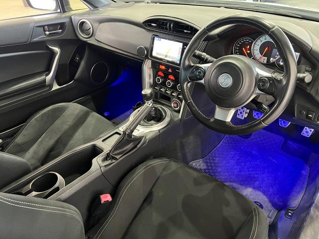 86 GT 後期/6速MT/TRACKスイッチ/クルーズコントロール/スマートキー/ETC/ケンウッドナビ/Bluetooth/バックカメラ/地デジ/LEDオートライト/純正AW(23枚目)