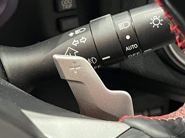 ８６ ＧＴ　後期型／カロッツェリアナビ／Ｂｌｕｅｔｏｏｔｈ／バックカメラ／地デジ／クルーズコントロール／ＴＲＡＣＫスイッチ／パドルシフト／スマートキー／オートエアコン／ＥＴＣ／ＬＥＤオートライト／純正１７ＡＷ（9枚目）