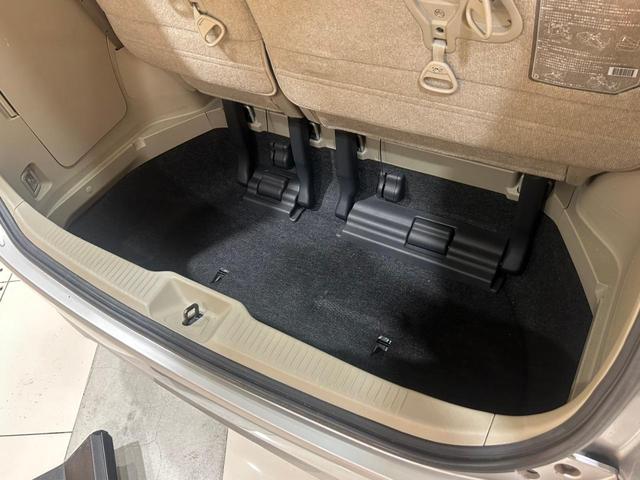 エスティマ ３．５アエラス　スペシャルＧエディション　４ＷＤ／両側電動スライドドア／クルーズコントロール／スマートキー／ＥＴＣ／純正ナビ／Ｂｌｕｅｔｏｏｔｈ／フロント・サイド・バックカメラ／ＨＩＤオートライト／純正ＡＷ（51枚目）