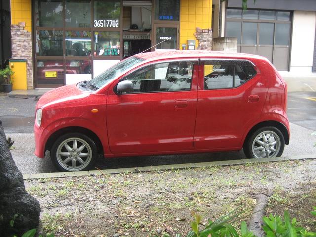 前後のバンパー内側を黒にペイント