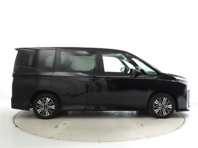 ヴォクシー Ｓ－Ｇ　１０．５インチディスプレイオーディオＰｌｕｓ・後席モニター・バックガイドモニター・ＥＴＣ２．０・前後ドライブレコーダー・ＬＥＤヘッドライト（4枚目）