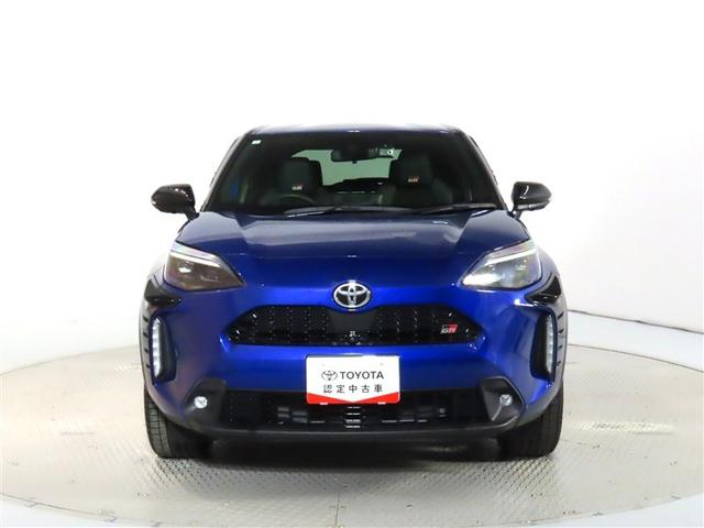 ヤリスクロス ハイブリッド GRスポーツ トヨタ認定中古車・純正ナビ・全周囲モニター・社外ドライブレコーダー・ETC2.0・ステアリングヒーター・記録簿・取扱説明書・スペアキー・LEDヘッドライト(5枚目)