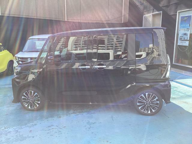 タント カスタムRSリミテッド 全方位カメラ 両側パワースライド ETC シートヒーター スマートキー 革巻きステアリング アルミホイール アダプティブクルーズコントロール 届出済未使用車(13枚目)