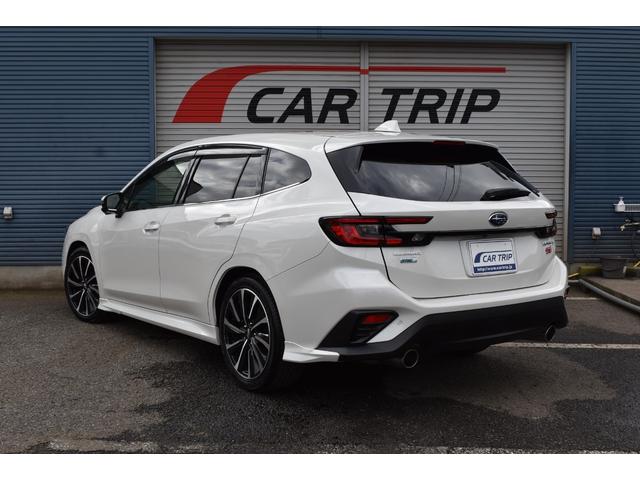 レヴォーグ ＳＴＩスポーツＲ　ＥＸ　衝突被害軽減　スバルリヤビークルディテクション　サンルーフ　クルーズコントロール　ディスプレイオ－ディオ　フルセグ　フロント・サイド・バックカメラ　レ－ンキ－プアシスト　電動リアゲ－ト　ＥＴＣ（10枚目）