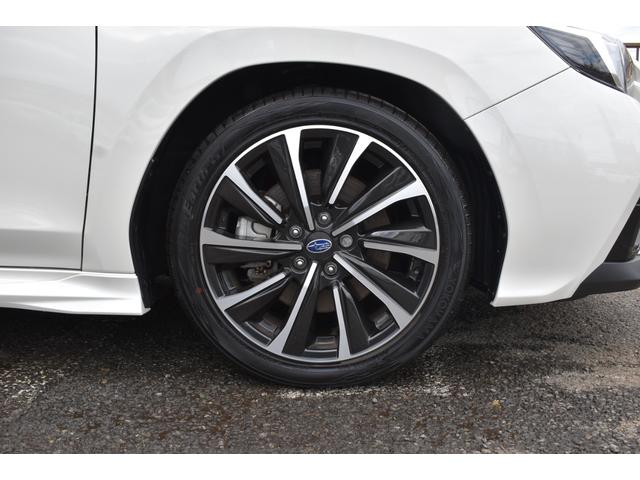 レヴォーグ ＳＴＩスポーツＲ　ＥＸ　衝突被害軽減　スバルリヤビークルディテクション　サンルーフ　クルーズコントロール　ディスプレイオ－ディオ　フルセグ　フロント・サイド・バックカメラ　レ－ンキ－プアシスト　電動リアゲ－ト　ＥＴＣ（21枚目）