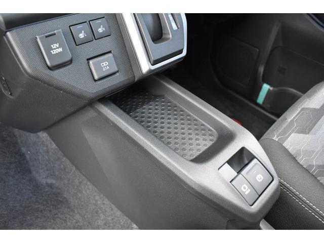 タフト G ダーククロムベンチャー 届出済未使用車 スマートアシスト サンル-フ ブレ-キ制御付誤発進抑制機能 レ-ンキ-プ 障害物センサ- シートヒーター クルーズコントロール プッシュスタート LEDヘッドライト 純正アルミホイール(28枚目)