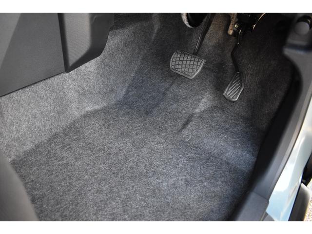 タフト G ダーククロムベンチャー 届出済未使用車 スマートアシスト サンル-フ ブレ-キ制御付誤発進抑制機能 レ-ンキ-プ 障害物センサ- シートヒーター クルーズコントロール プッシュスタート LEDヘッドライト 純正アルミホイール(42枚目)