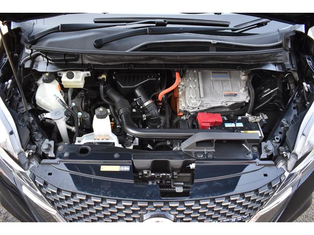 セレナ ｅ－パワー　オーテック　セーフティパッケージ　プロパイロット　パーキングアシスト　ＥＴＣ　ＳＤナビ　フルセグ　ハンズフリ－オ－トスライドドア　アラウンドビュ－モニター　ドライブレコーダー　レーンキープアシスト　シートヒーター　ＬＥＤヘッドライト（19枚目）