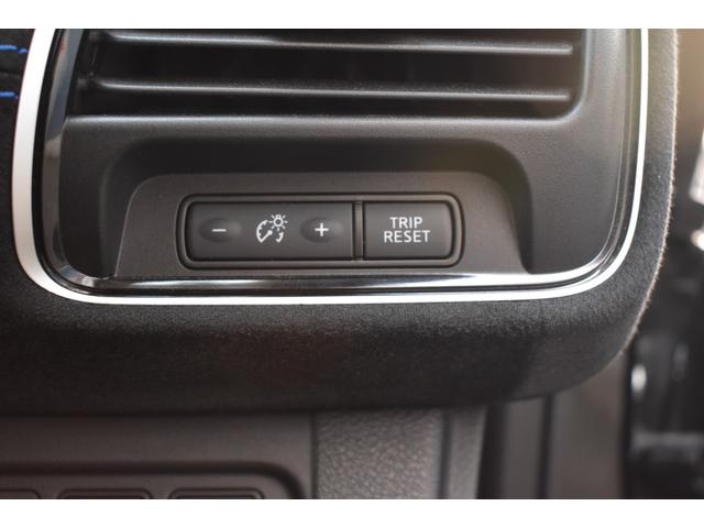 セレナ ｅ－パワー　オーテック　セーフティパッケージ　プロパイロット　パーキングアシスト　ＥＴＣ　ＳＤナビ　フルセグ　ハンズフリ－オ－トスライドドア　アラウンドビュ－モニター　ドライブレコーダー　レーンキープアシスト　シートヒーター　ＬＥＤヘッドライト（36枚目）