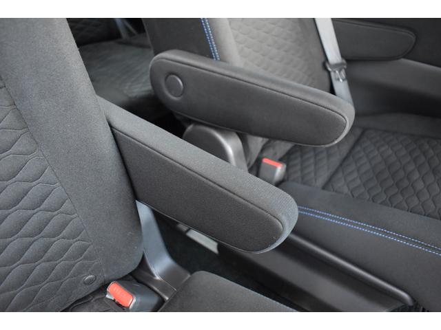 セレナ ｅ－パワー　オーテック　セーフティパッケージ　プロパイロット　パーキングアシスト　ＥＴＣ　ＳＤナビ　フルセグ　ハンズフリ－オ－トスライドドア　アラウンドビュ－モニター　ドライブレコーダー　レーンキープアシスト　シートヒーター　ＬＥＤヘッドライト（64枚目）